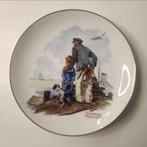 '85 Norman Rockwell Plate "Looking Out To Sea"